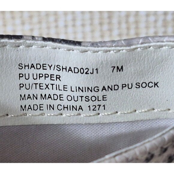 Madden Girl Women Ankle Boots Block Heel Snake Skin Print Zips 7M Cream Gray - Picture 12 of 12